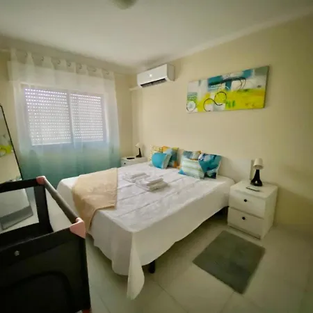 Da Rocha Center Flat With Balcony * Portimão